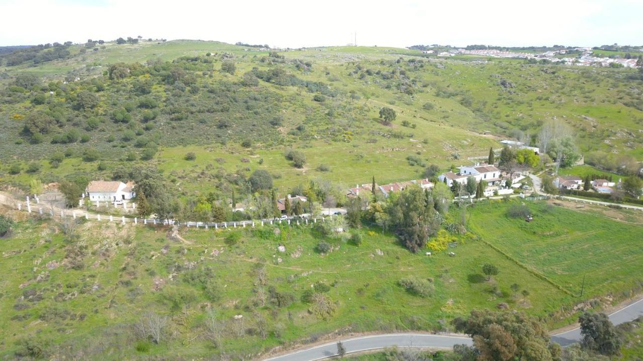 בית הארחה קזאיה דה לה סיירה 	Cortijo El Berrocal מראה חיצוני תמונה